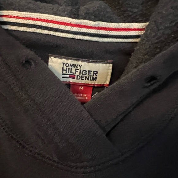 Tommy Hilfiger hoodie sweatshirt. Gently worn. Missing string. Size M youth. - Picture 2 of 4